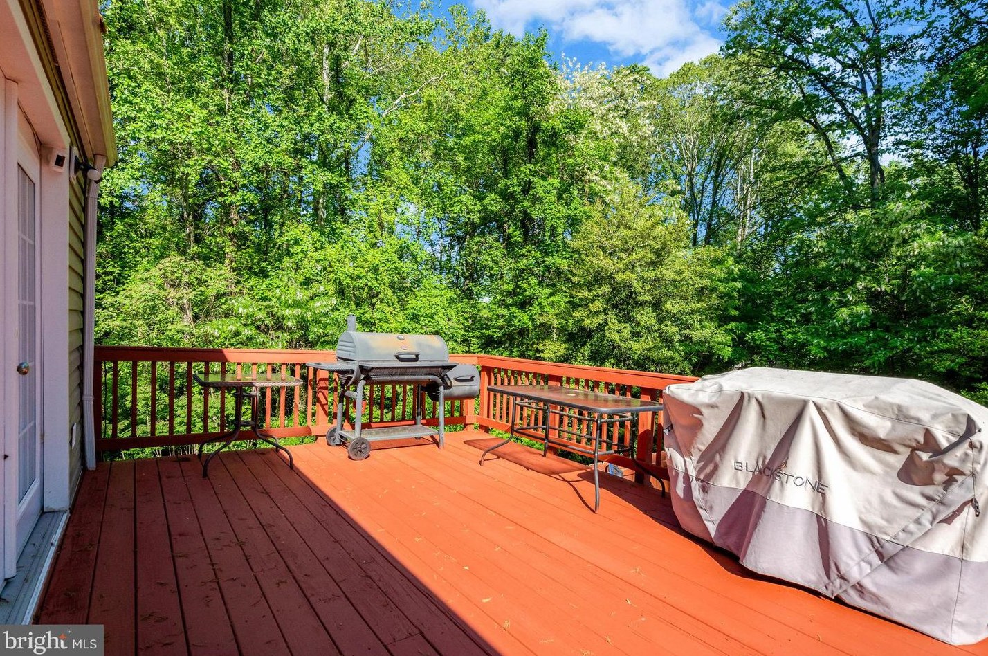 16000 Normandy Ct, Woodbridge VA  22191-4321 exterior