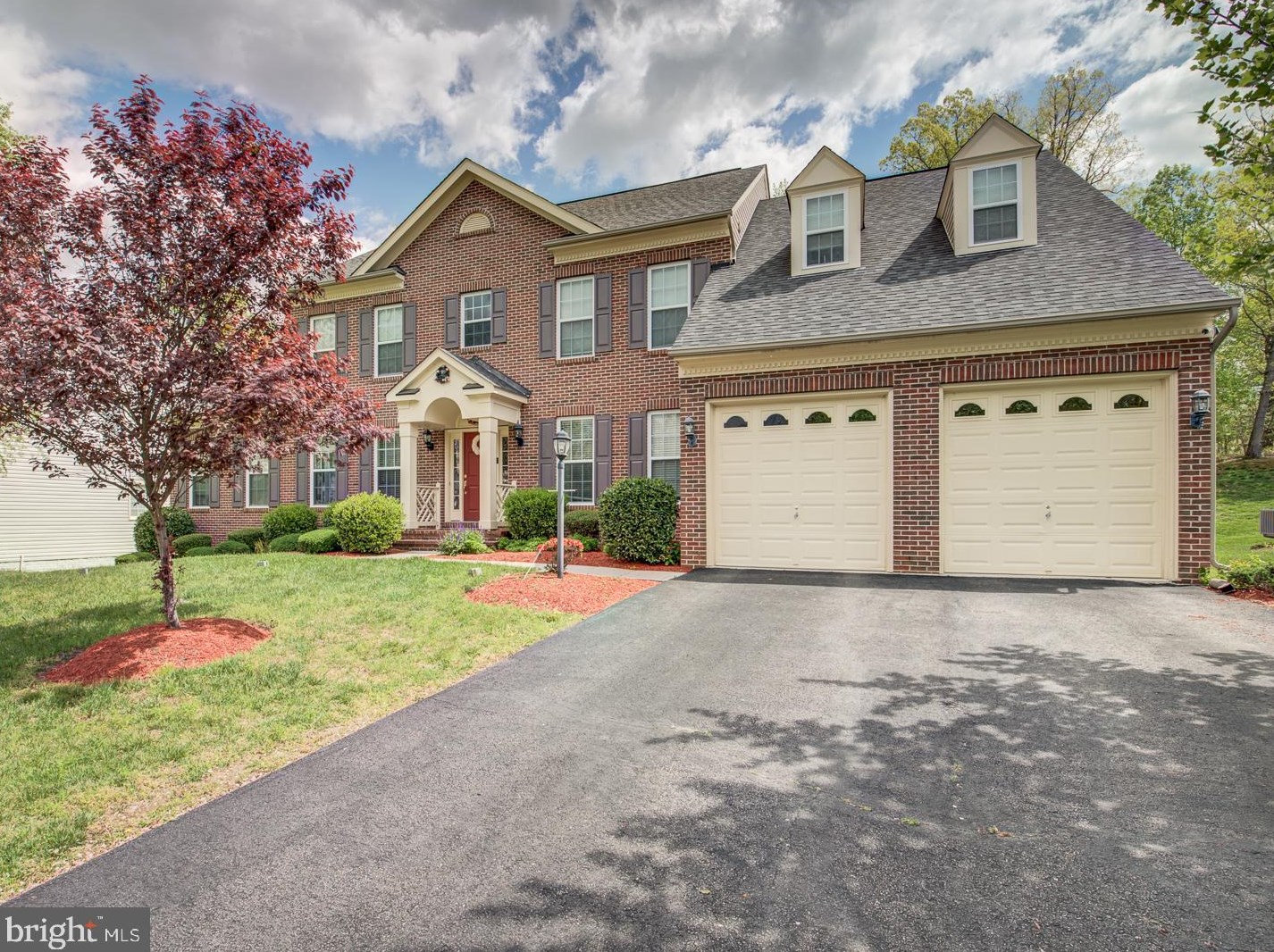 3336 Dondis Creek Dr, Triangle, VA 22172