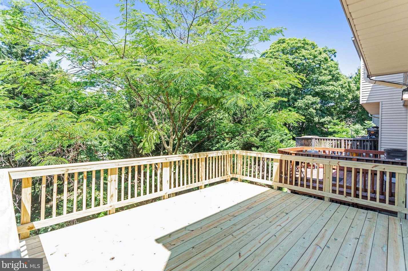 1985 Winslow Ct, Woodbridge VA  22191-4920 exterior