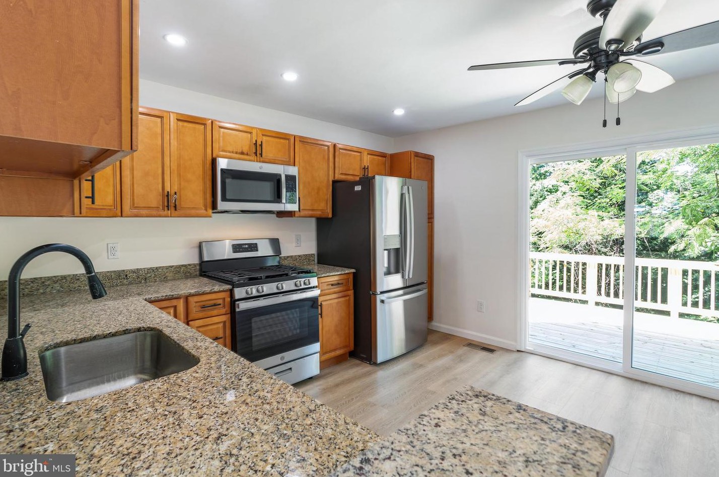 1985 Winslow Ct, Woodbridge VA  22191-4920 exterior