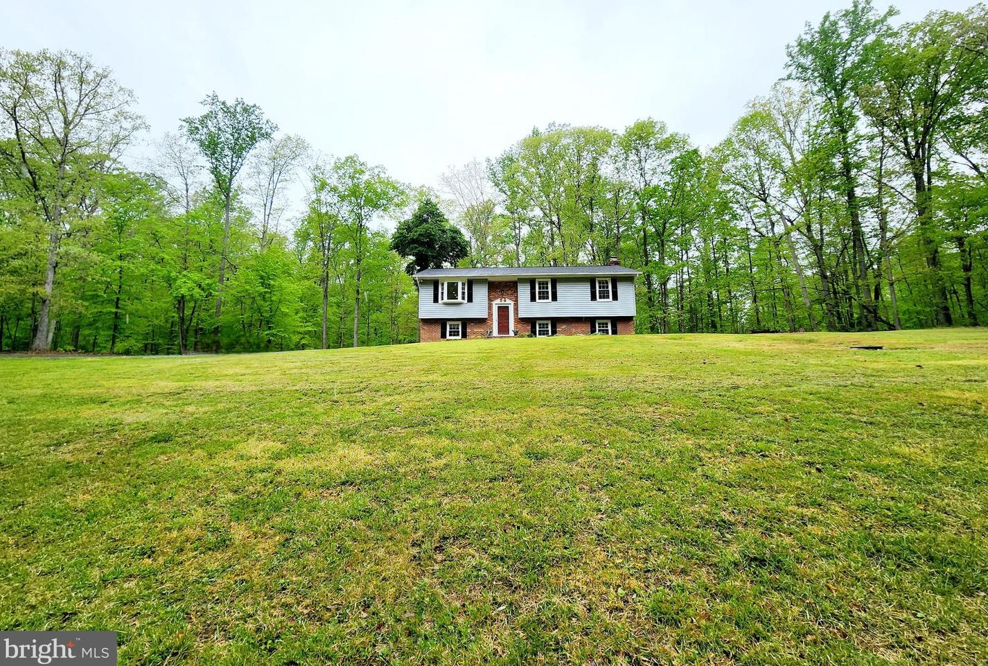 13545 Frost Dr, Nokesville, VA 20181-3208