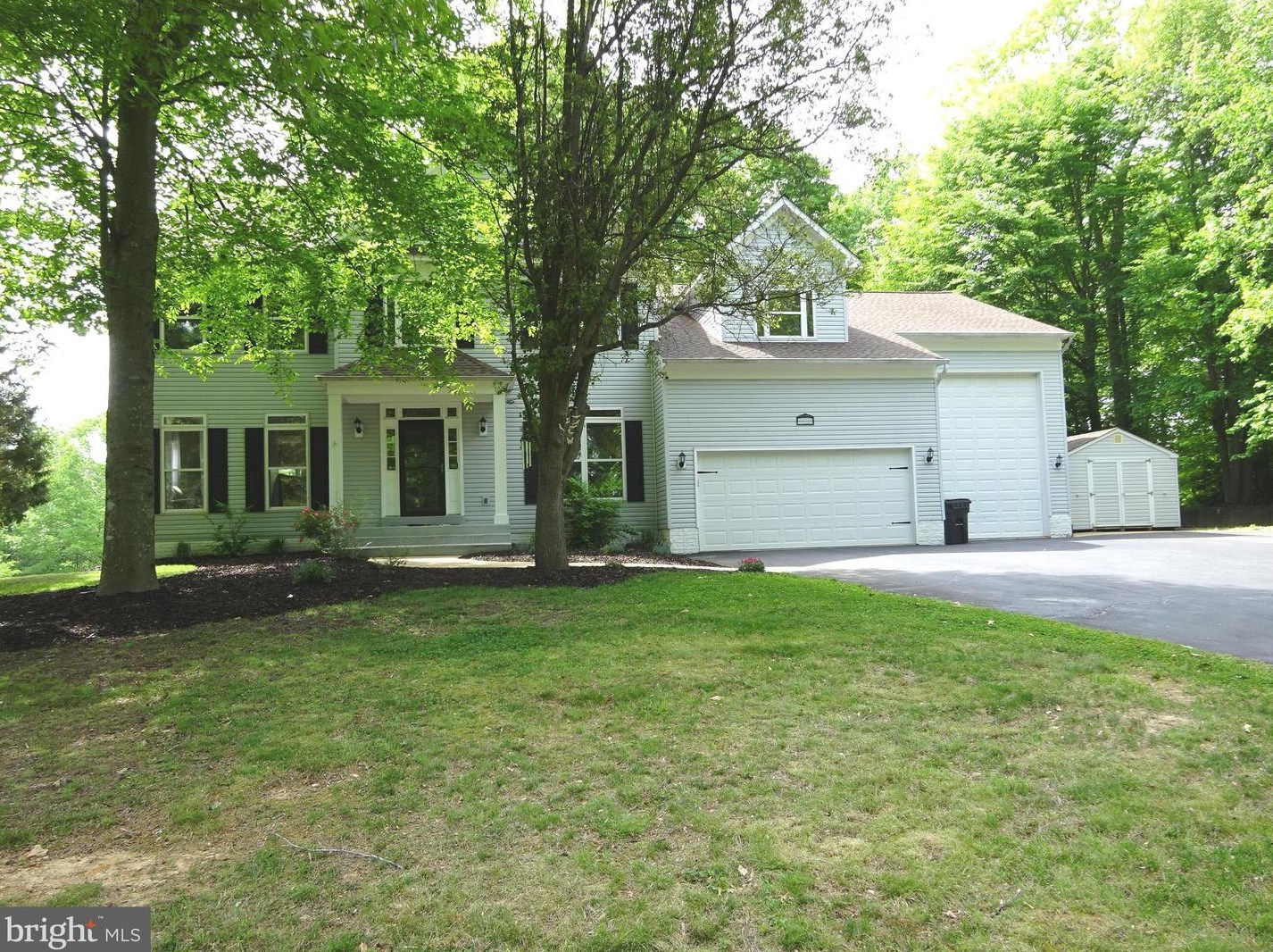 6601 Deep Hollow Ln, Manassas VA 20112-8620 exterior