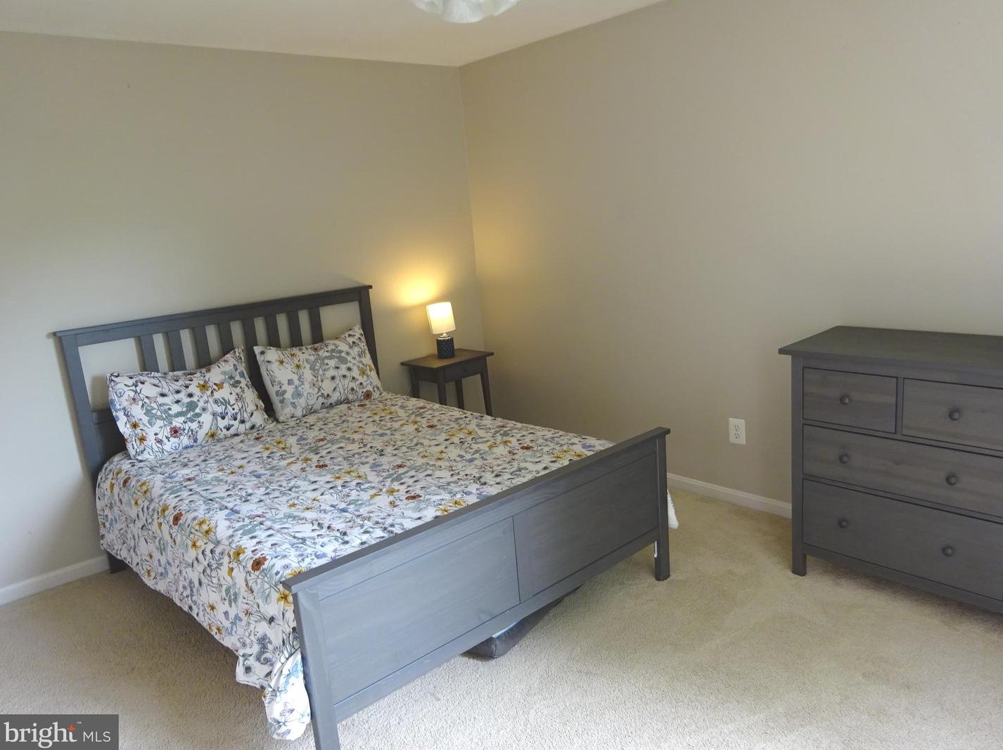 6601 Deep Hollow Ln, Manassas VA 20112-8620 exterior