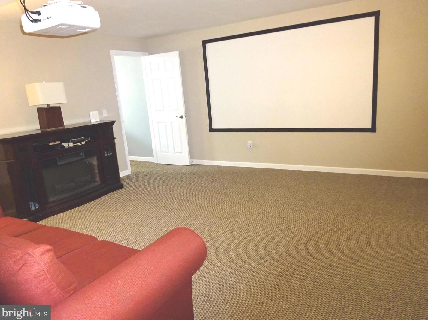 6601 Deep Hollow Ln, Manassas VA 20112-8620 exterior