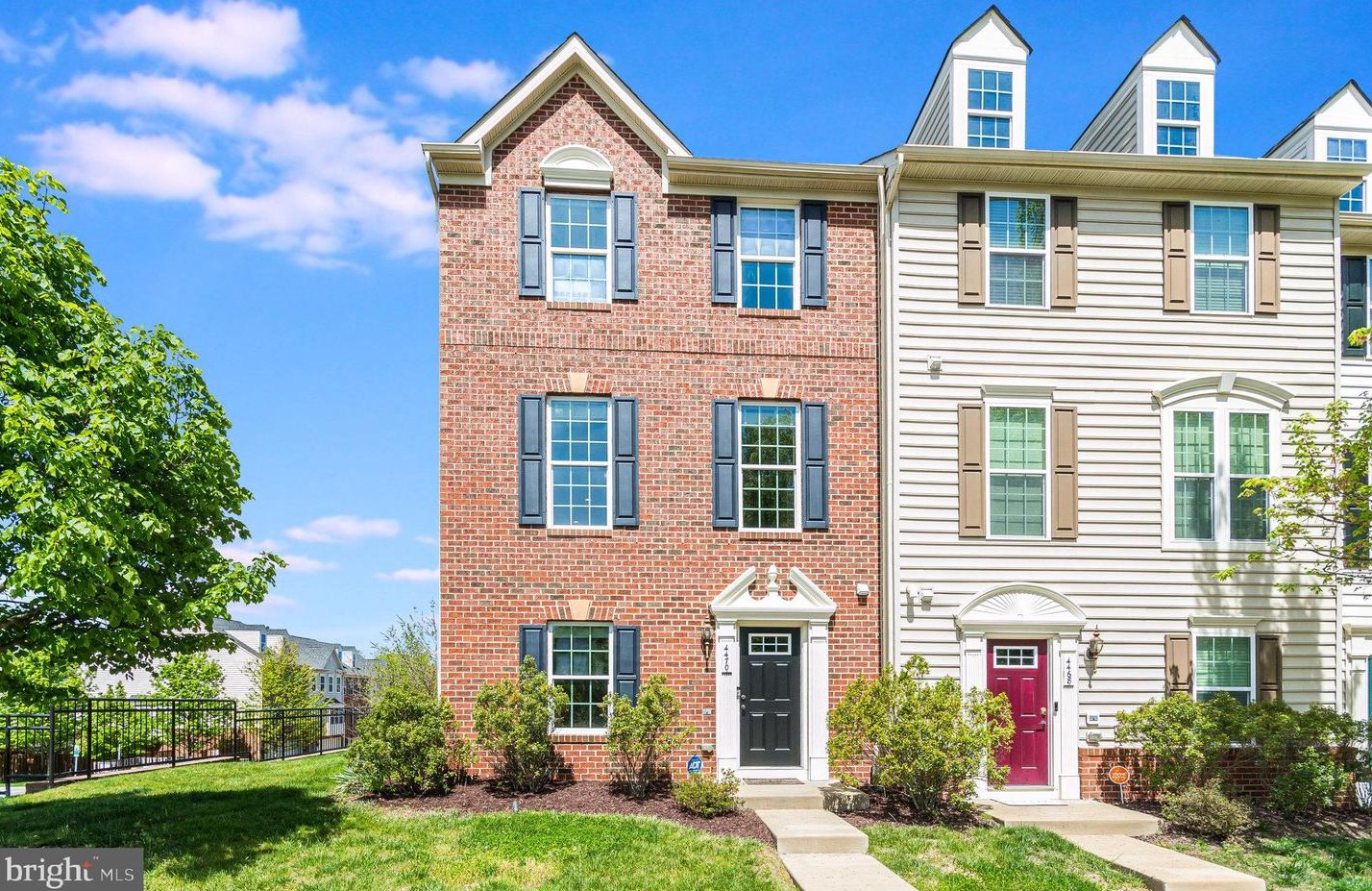 4470 Daisy Reid Ave, Woodbridge VA  22192-7805 exterior