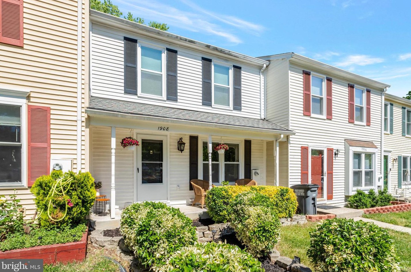 1908 Pohick Creek Ct, Woodbridge, VA 22192