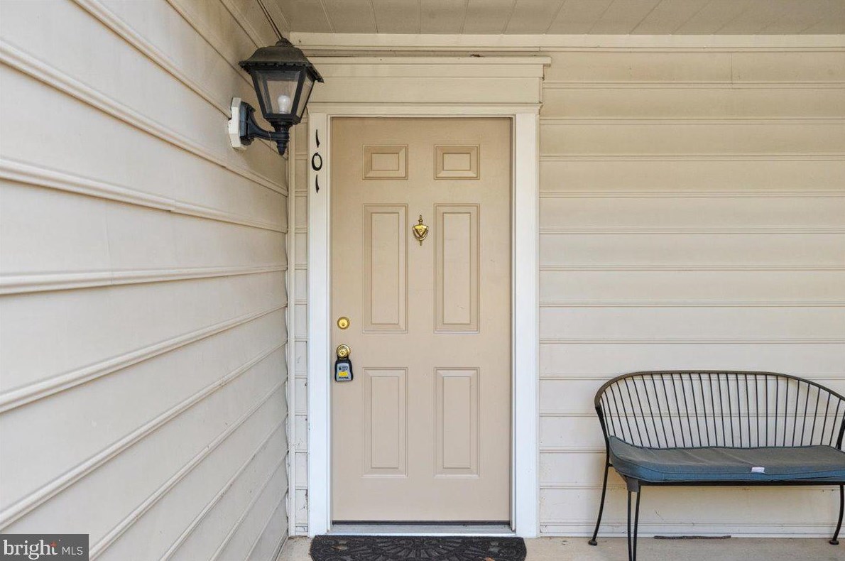 11193 Rienzi Pl #101, Manassas, VA 20109