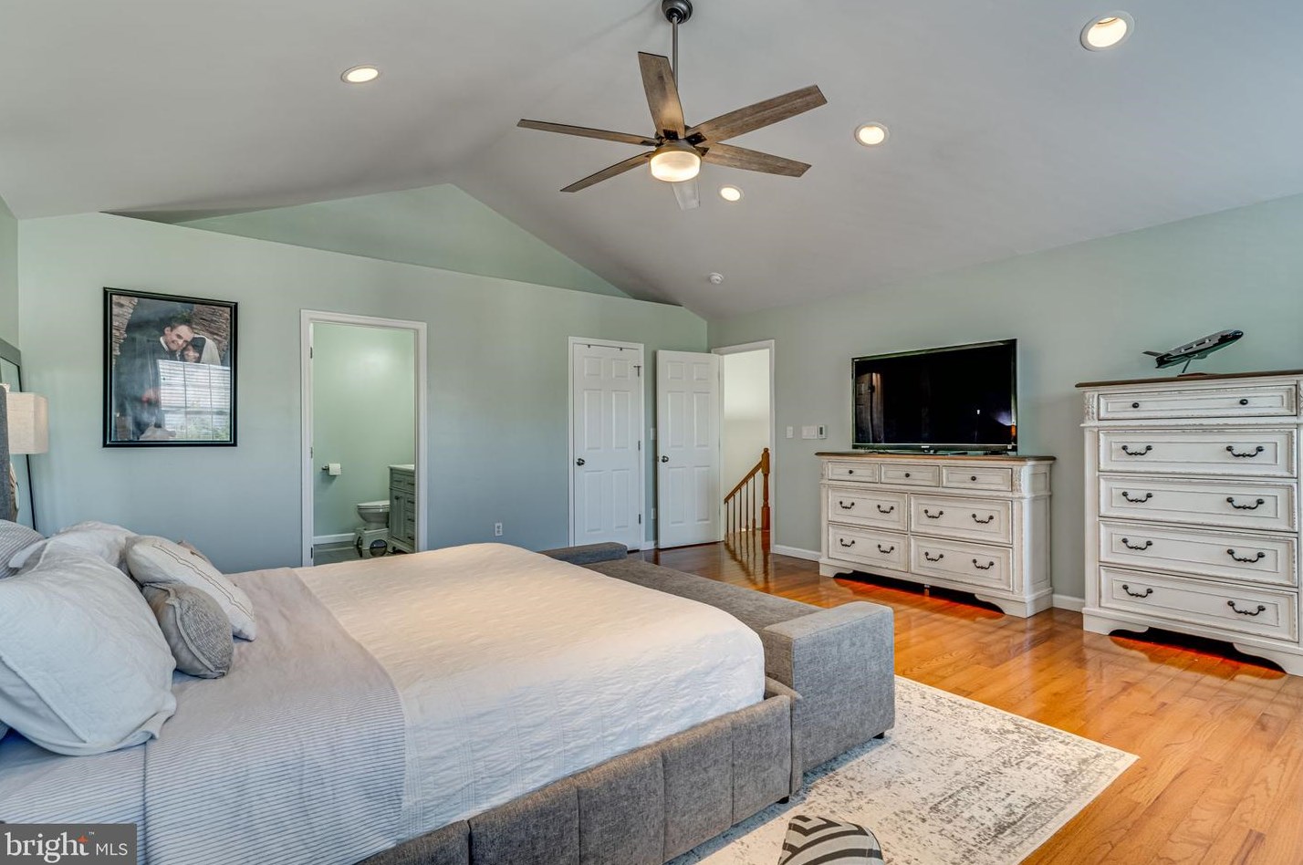 2702 Pheasant Hunt Rd, Woodbridge VA  22192-3929 exterior