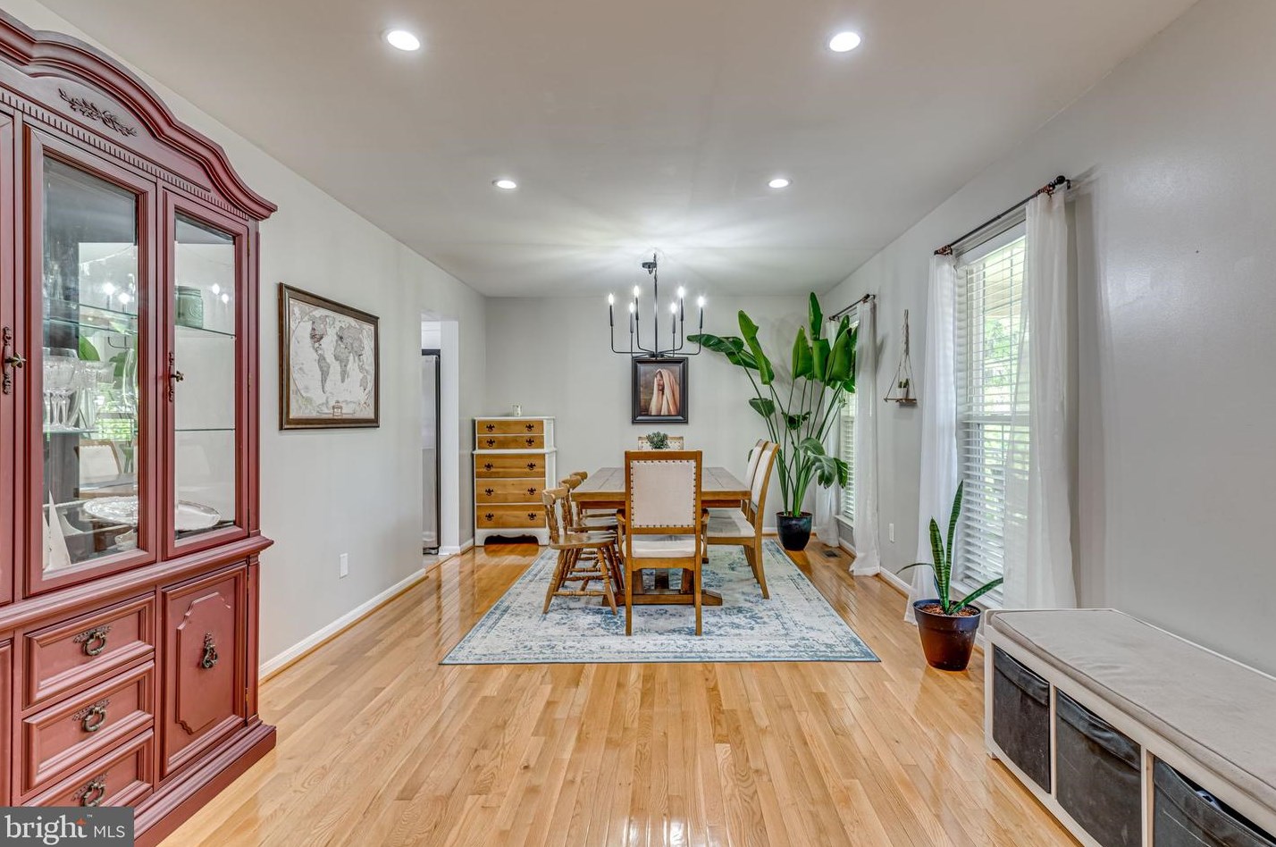 2702 Pheasant Hunt Rd, Woodbridge, VA 22192