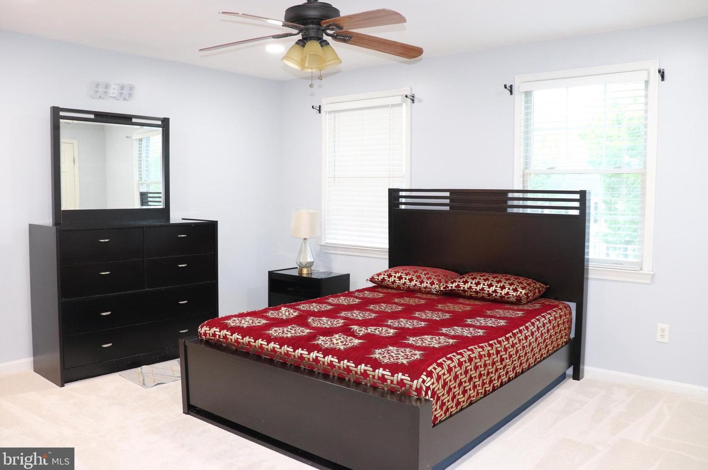 16120 Kennedy St, Woodbridge VA  22191-4500 exterior