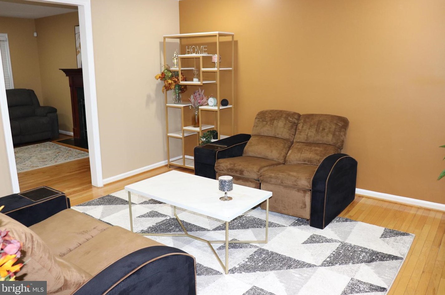 16120 Kennedy St, Woodbridge VA  22191-4500 exterior