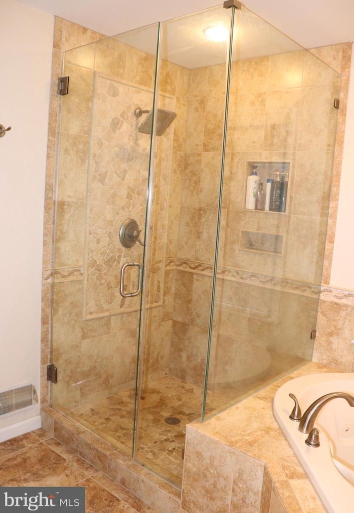 16120 Kennedy St, Woodbridge VA  22191-4500 exterior