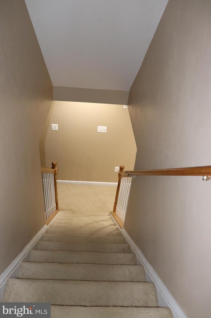 16120 Kennedy St, Woodbridge VA  22191-4500 exterior