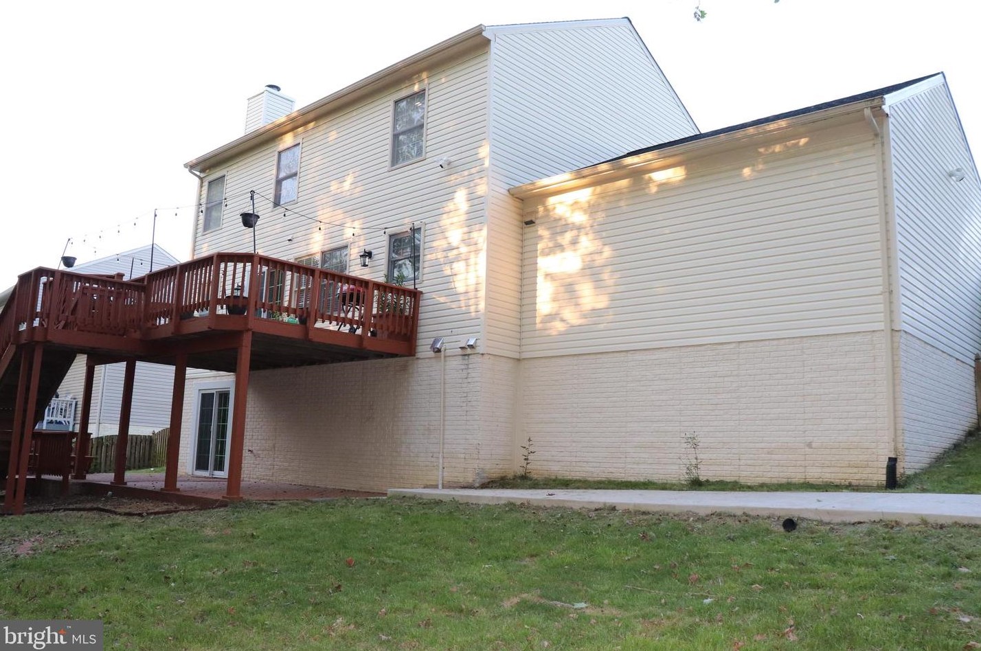 16120 Kennedy St, Woodbridge VA  22191-4500 exterior