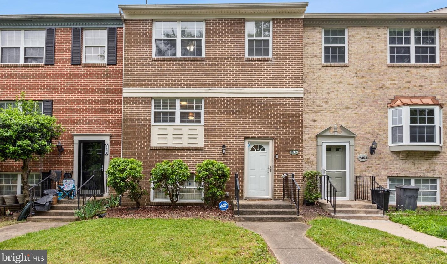 15363 Hearthstone Ter, Woodbridge, VA 22191