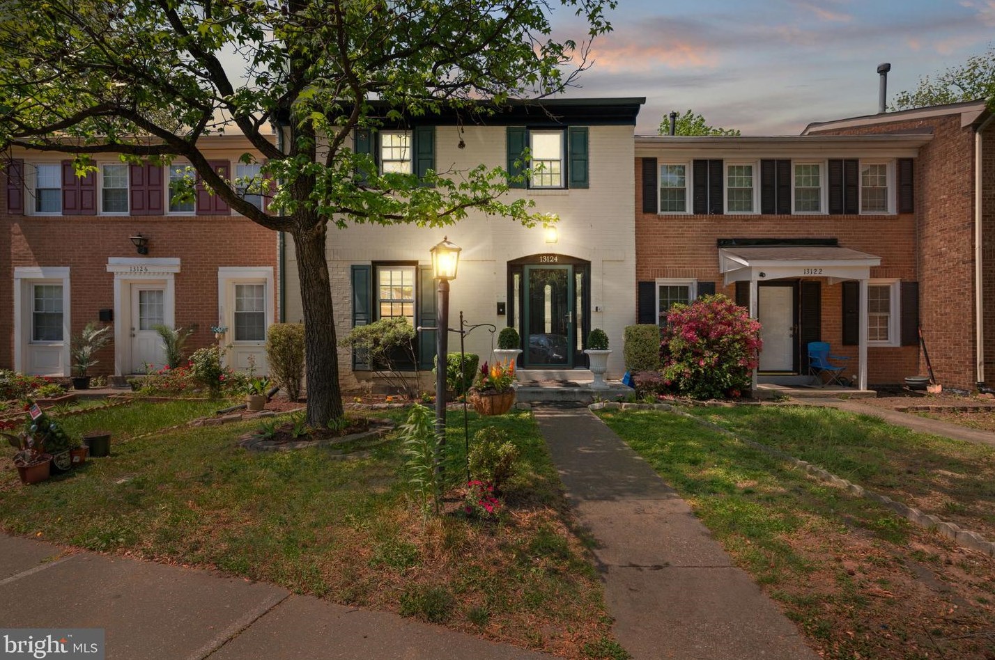 13124 Putnam Cir, Woodbridge, VA 22191