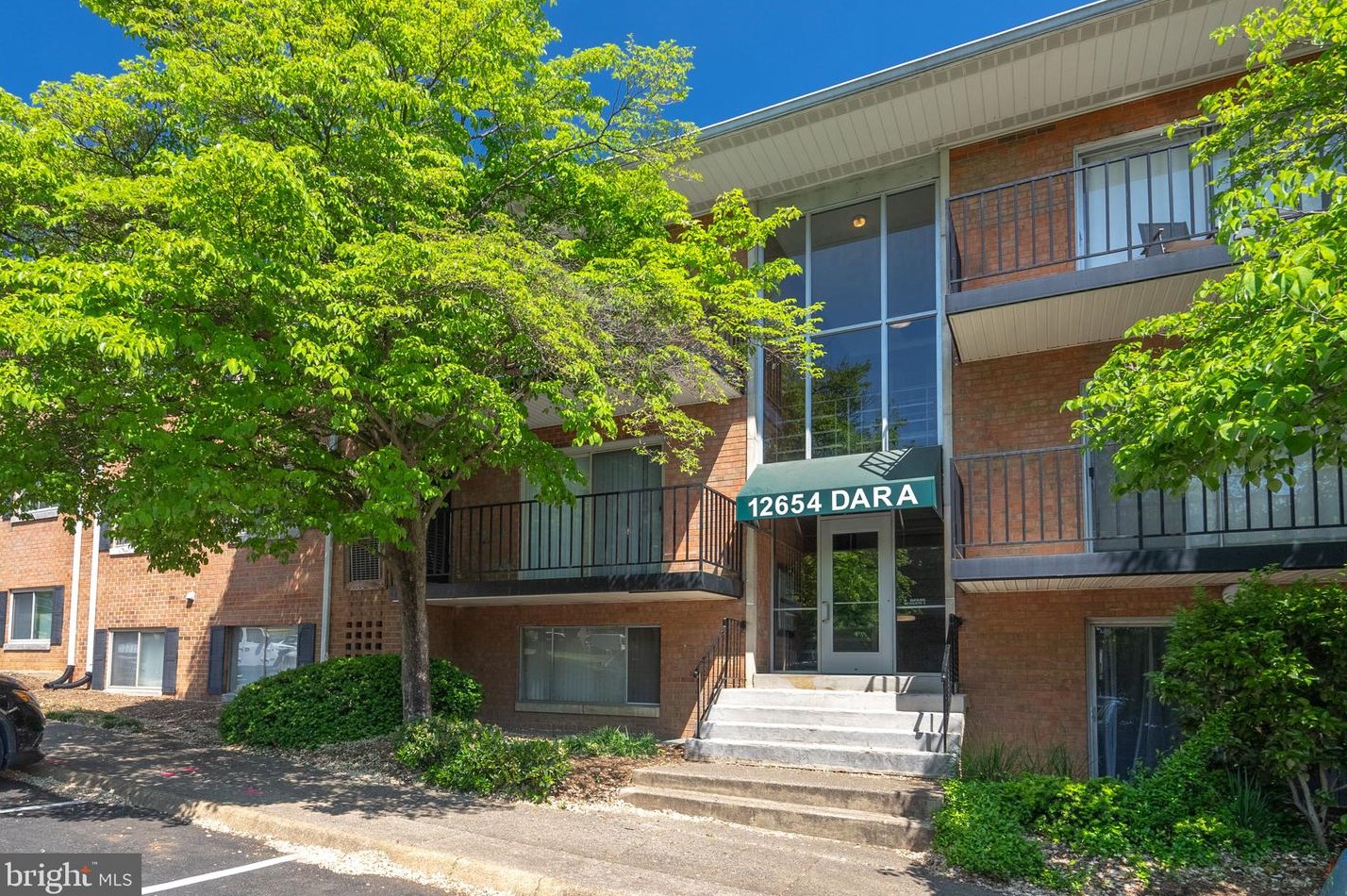12654 Dara Dr #104, Woodbridge, VA 22192