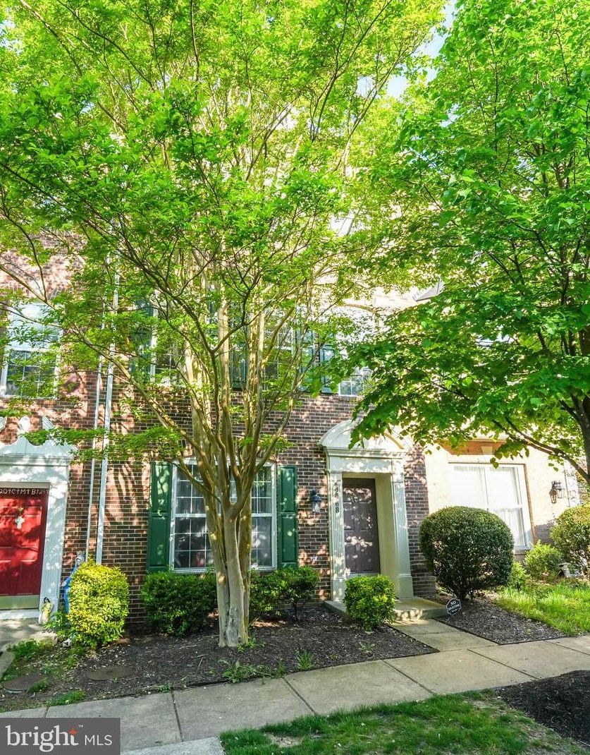 12968 Mandolin Ln, Woodbridge, VA 22192