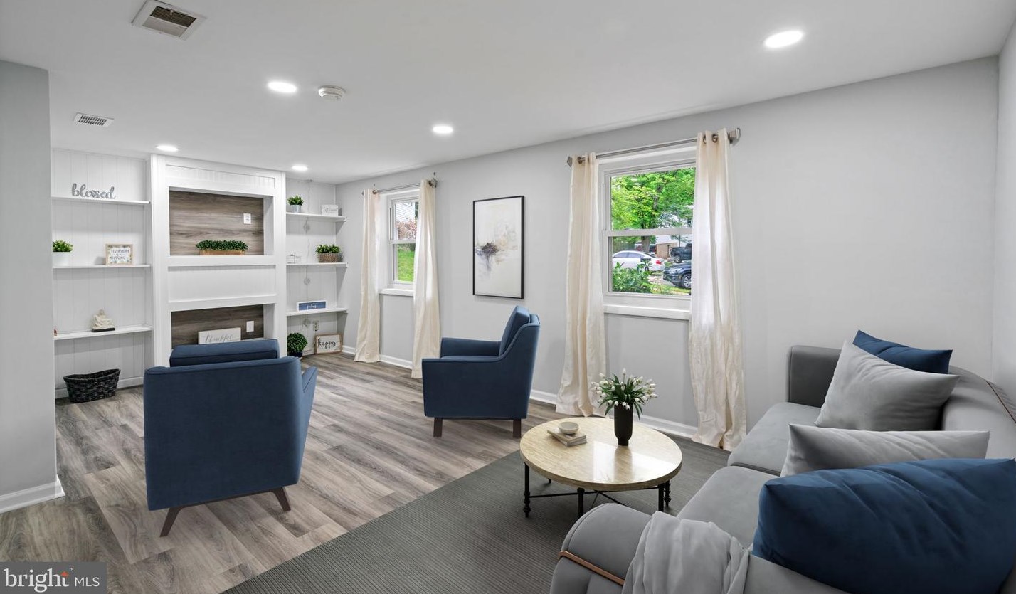 5302 Macwood Dr, Woodbridge, VA 22193