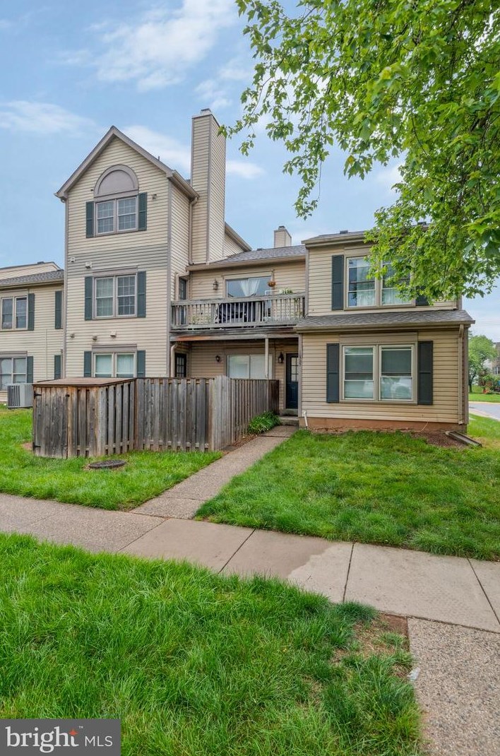 10523 Stonington Ln, Manassas, VA 20109