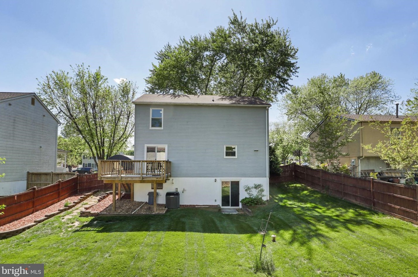 13567 Princedale Dr, Woodbridge VA  22193-3771 exterior