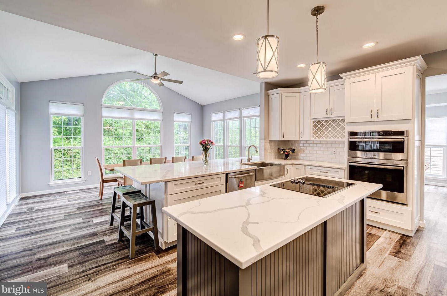 5318 Gunston Hall Dr, Woodbridge, VA 22193-3166