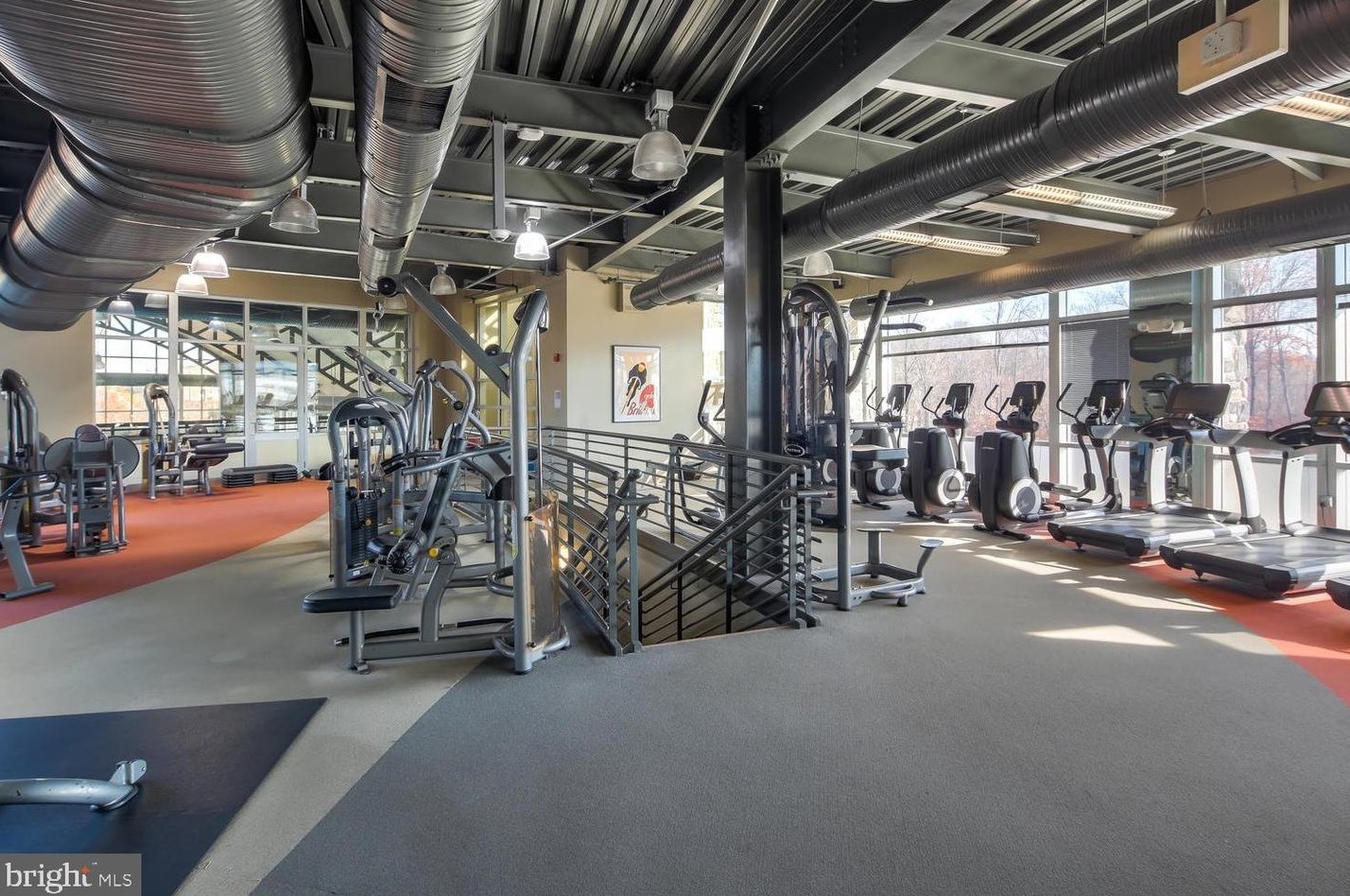 15352 Kensington Park Dr, Woodbridge VA  22191-6571 exterior