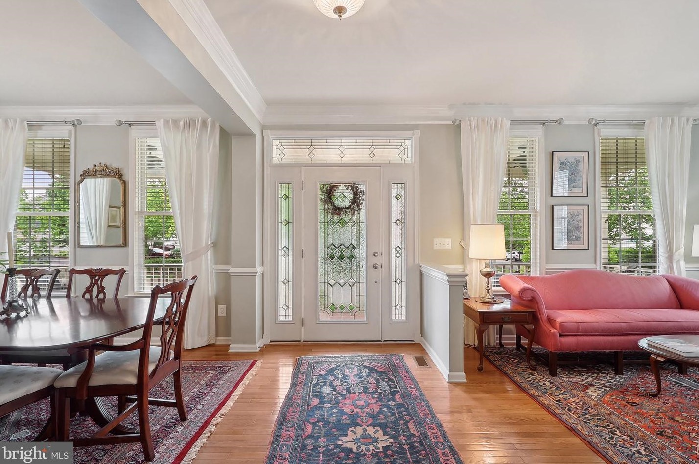 4712 Glass Mountain Way, Haymarket VA  20169-8146 exterior