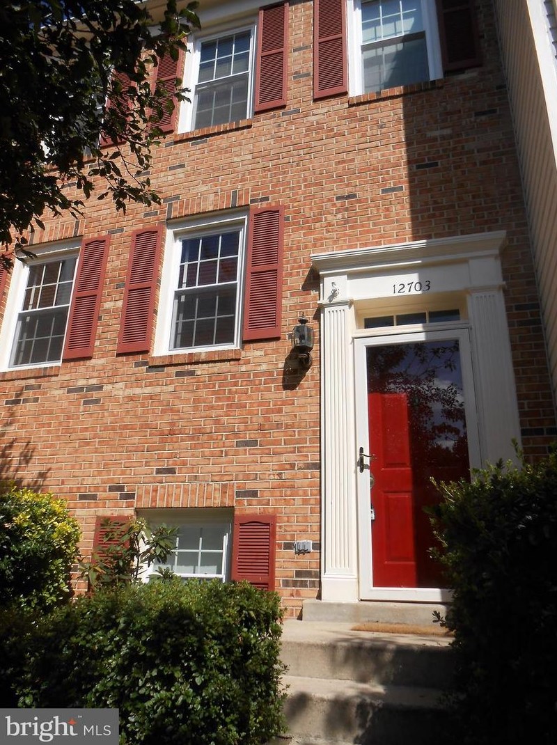 12703 Lockleven Ln, Woodbridge, VA 22192