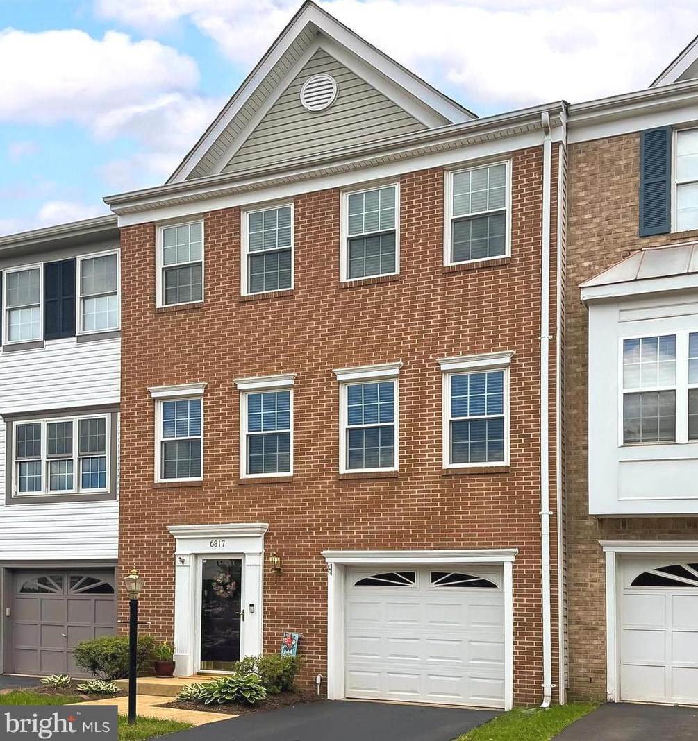 6817 General Lafayette Way, Gainesville, VA 20155-1430
