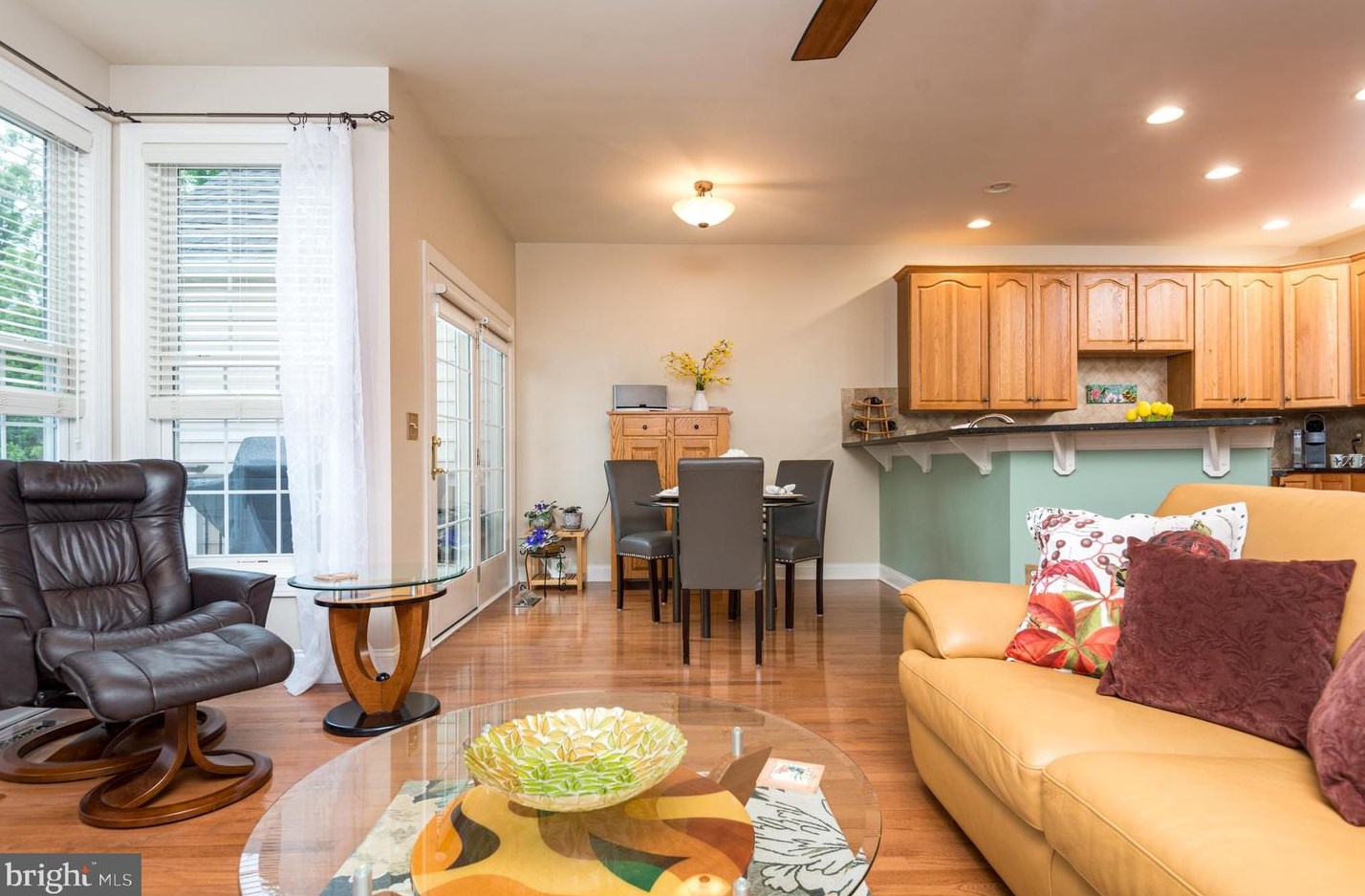 15752 Cool Spring Dr, Haymarket VA  20169-5419 exterior
