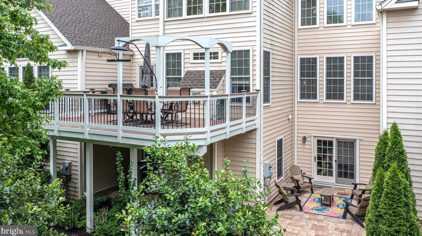15752 Cool Spring Dr, Haymarket VA  20169-5419 exterior