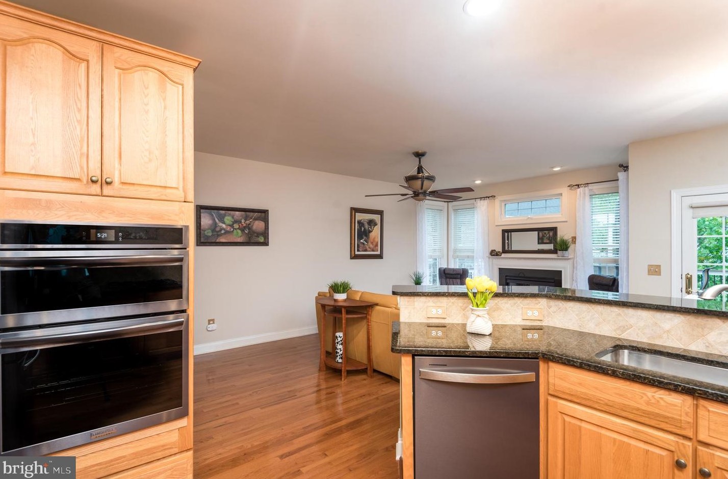 15752 Cool Spring Dr, Haymarket VA  20169-5419 exterior