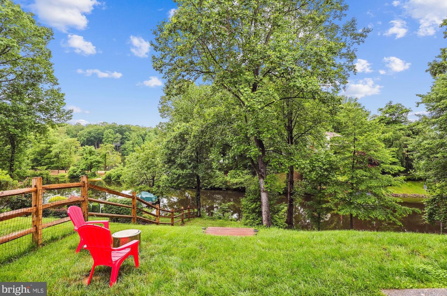 15540 Golf Club Dr, Dumfries VA  22025-1116 exterior