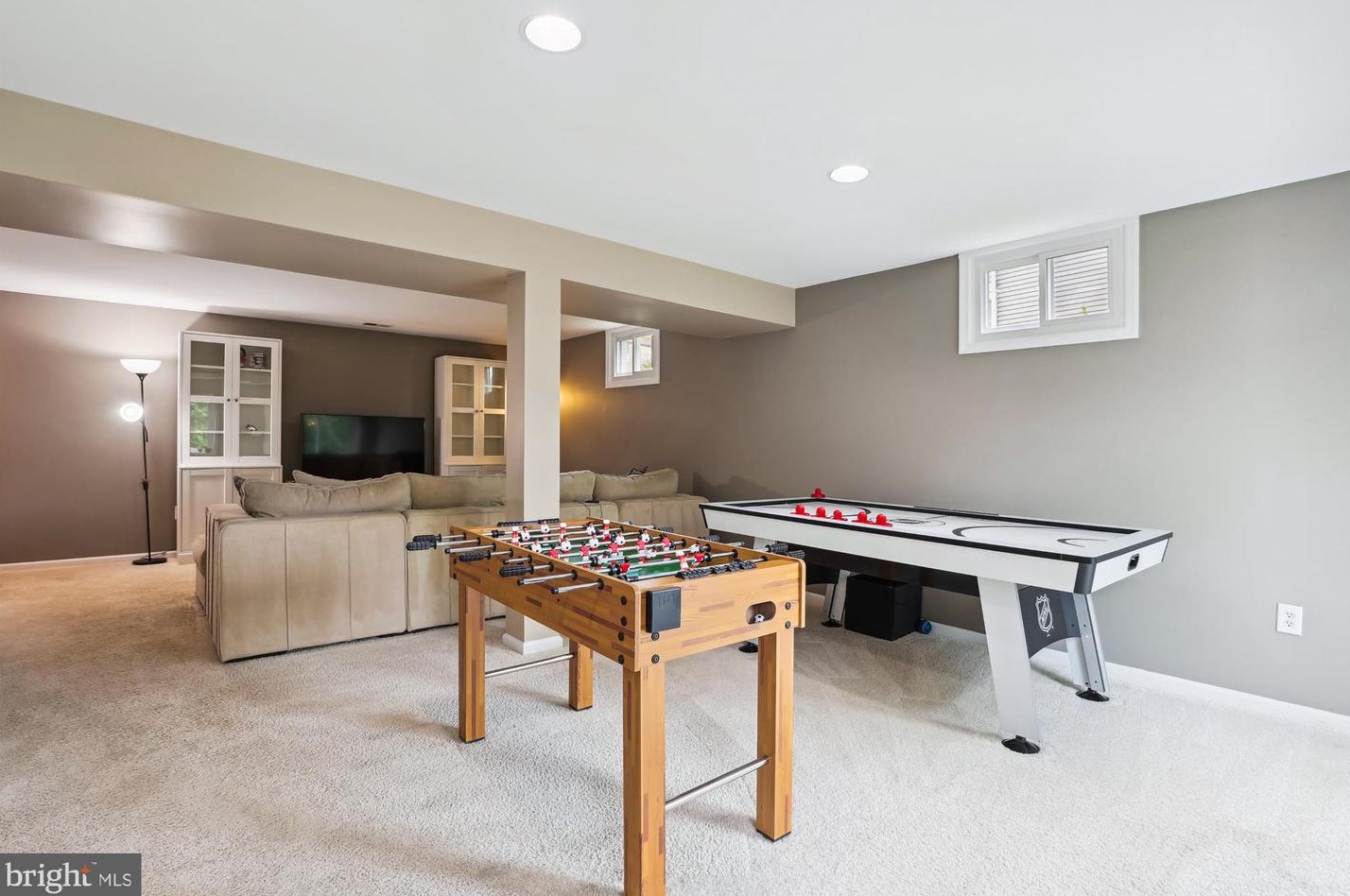 15540 Golf Club Dr, Dumfries VA  22025-1116 exterior