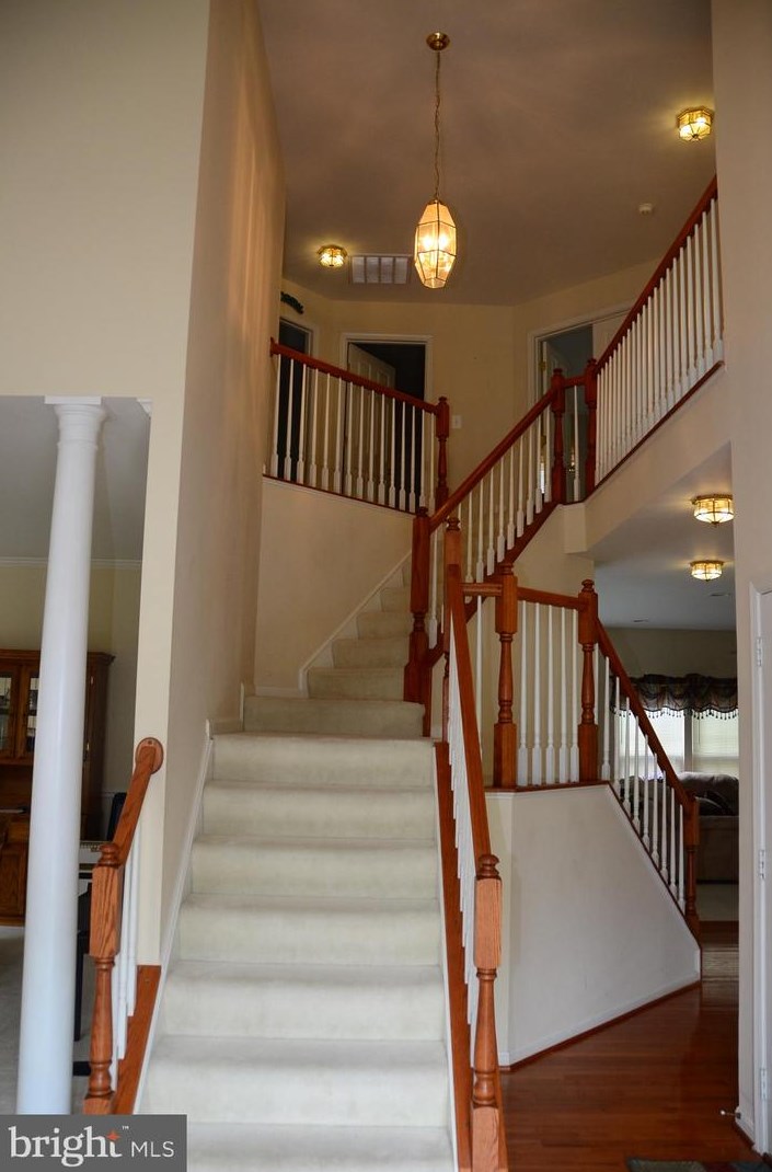 5264 Daybreak Ln, Woodbridge, VA 22193