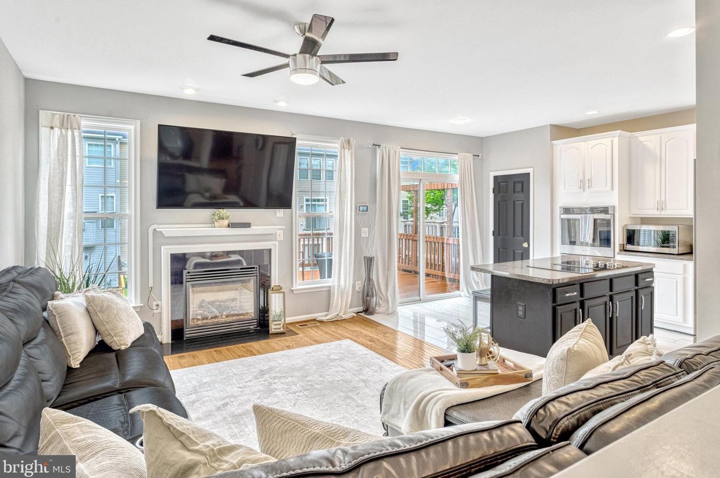 2121 Callao Ct, Woodbridge, VA 22191-1480