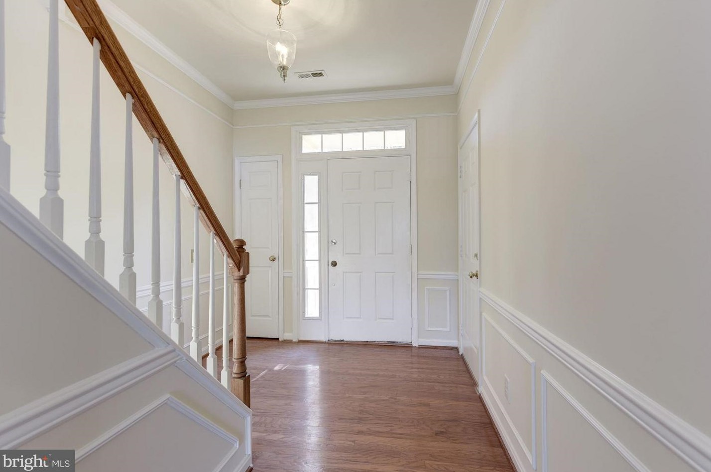 16805 Jed Forest Ln, Woodbridge VA  22191-5126 exterior