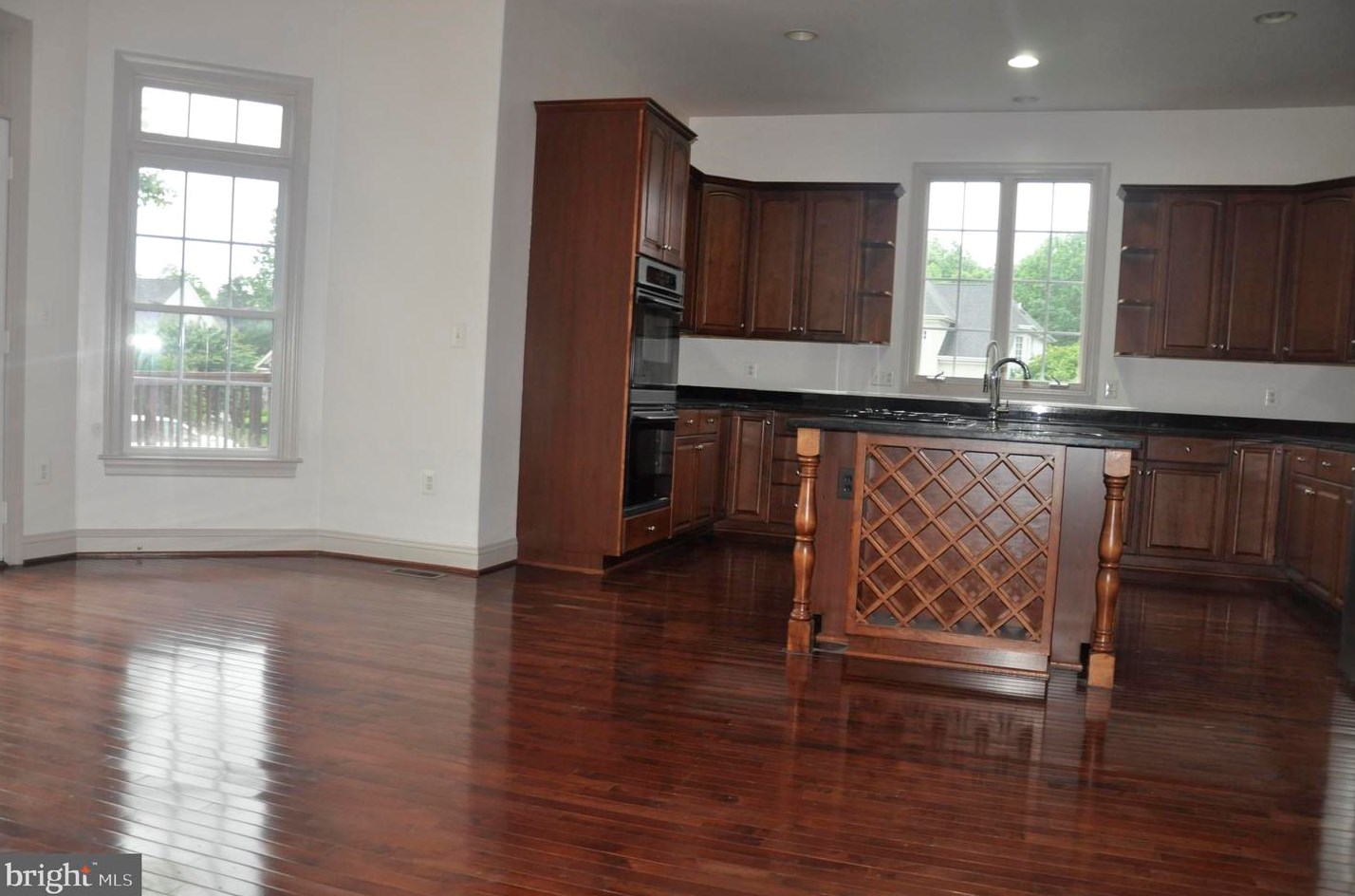 4314 Newbold Ct, Woodbridge VA  22192-5558 exterior