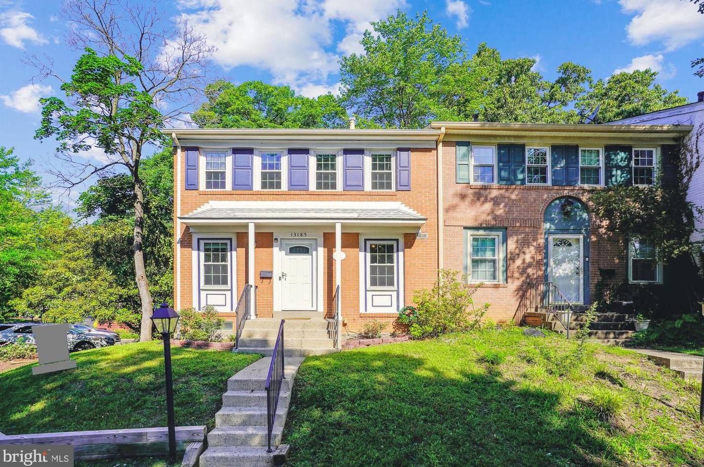 13185 Putnam Cir, Woodbridge VA  22191-1028 exterior