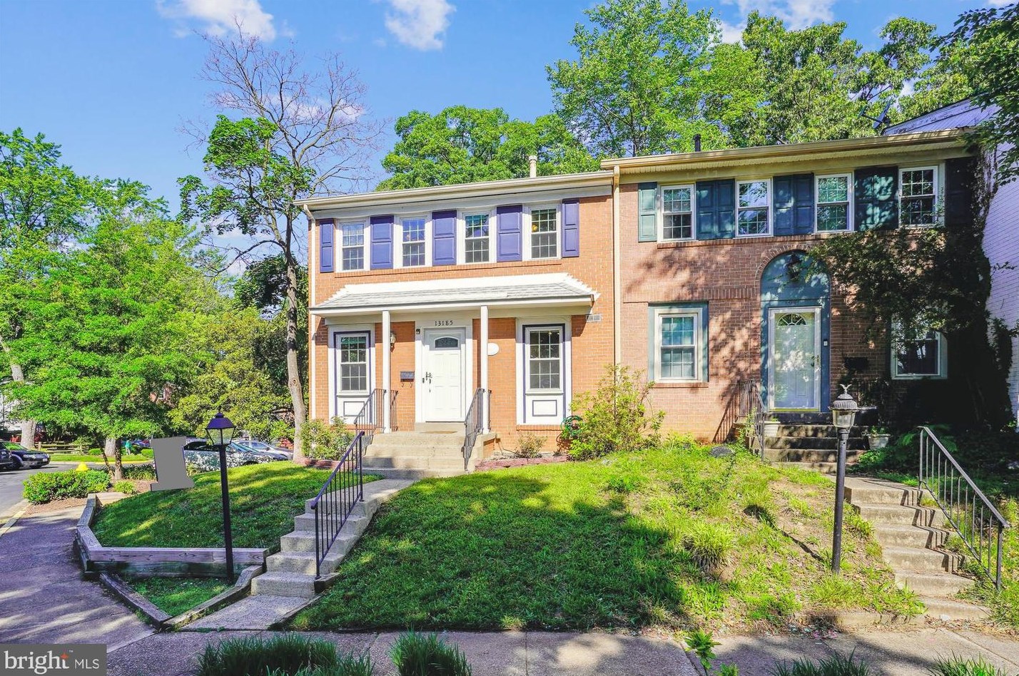 13185 Putnam Cir, Woodbridge VA  22191-1028 exterior