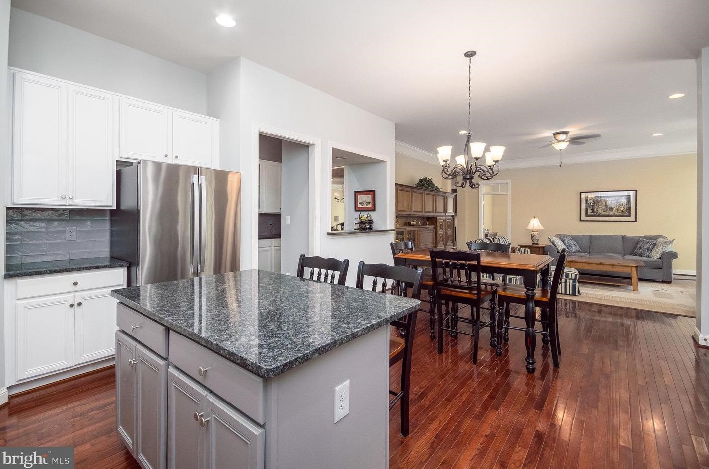 9250 Falling Water Dr, Bristow, VA 20136