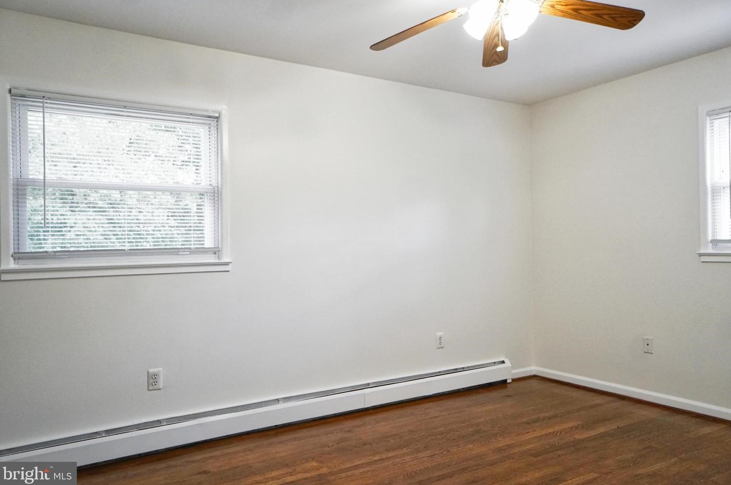 14897 Cordell Ave, Woodbridge VA  22193-1909 exterior