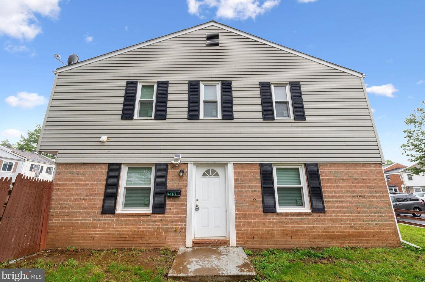 8157 Community Dr, Manassas VA  20109-3555 exterior