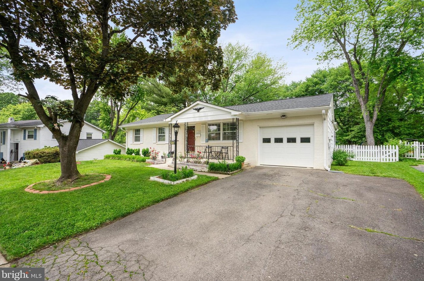 4134 Glendale Rd, Woodbridge, VA 22193-2408