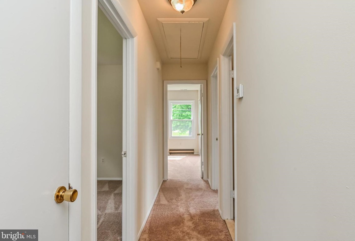 1501 Woodside Dr, Woodbridge VA  22191-3040 exterior