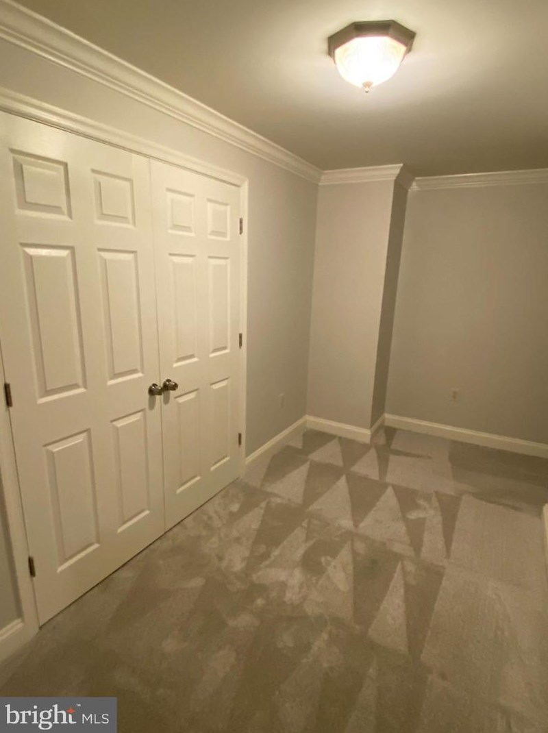 13071 Pershing Dr, Manassas VA  20112-3694 exterior