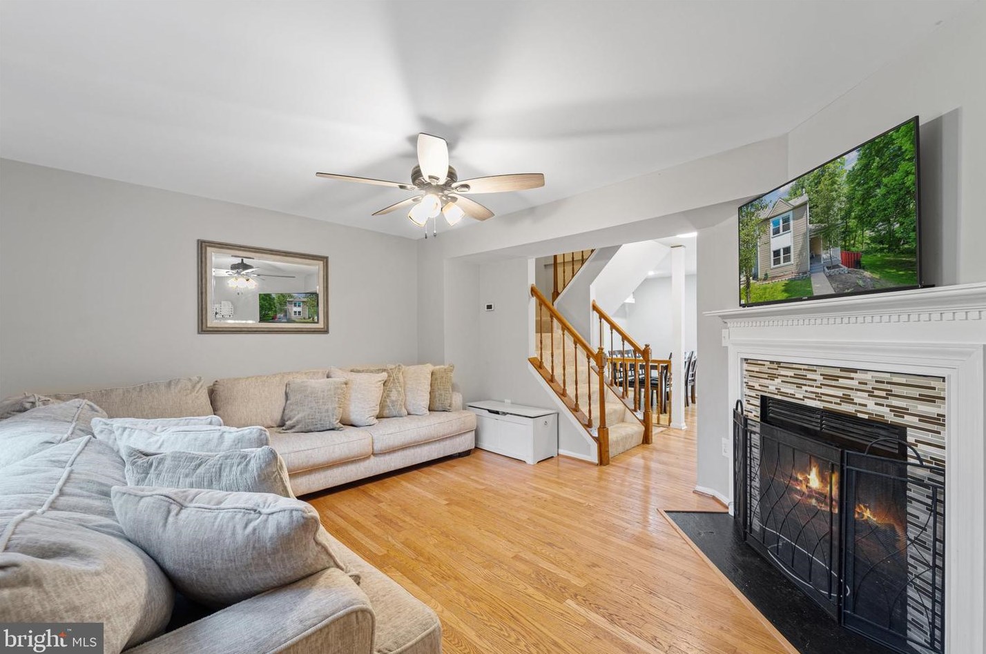 15199 Valley Stream Dr, Woodbridge VA  exterior