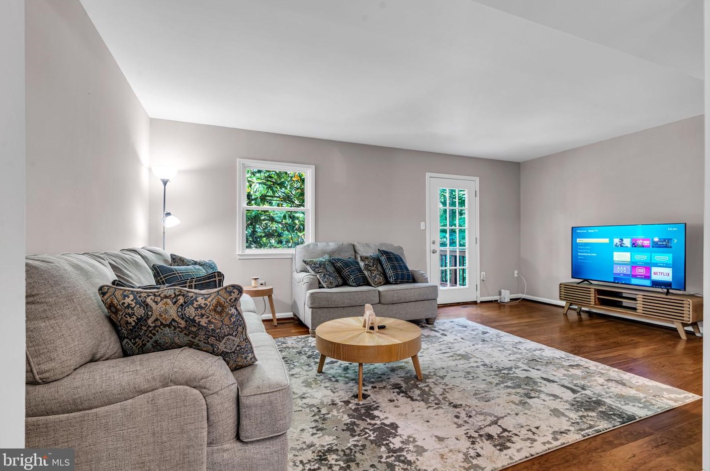 1919 Mariner Ln, Woodbridge VA  22192-2329 exterior