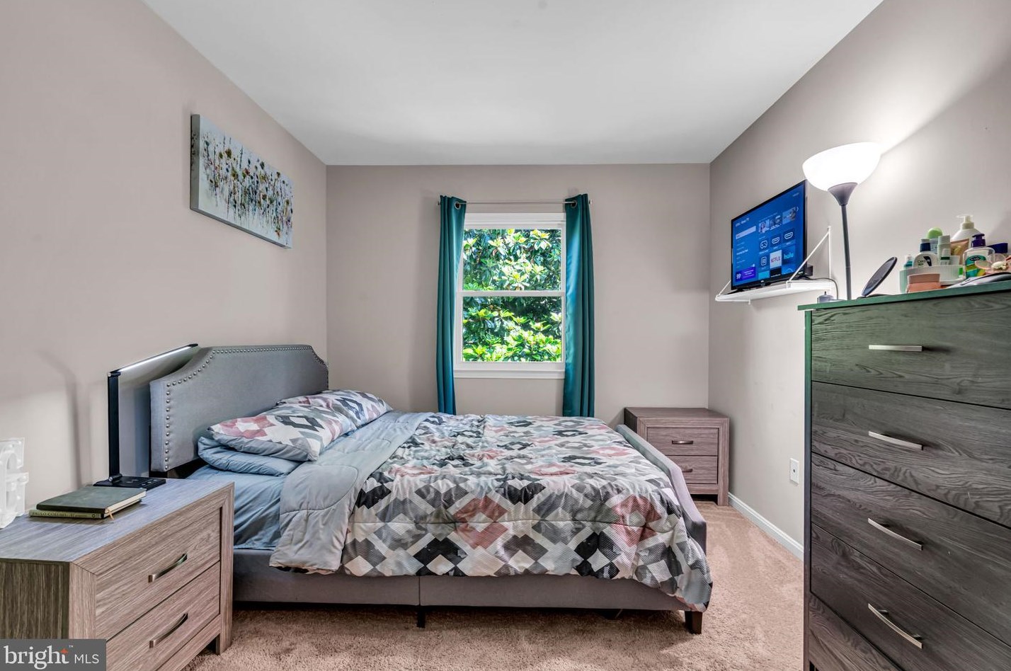 1919 Mariner Ln, Woodbridge VA  22192-2329 exterior